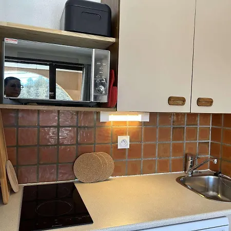 : Renove, Aux Pieds, 4 Pers., Parking Inclus, Animaux Acceptes - Fr-1-330d-135 *