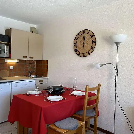 Apartment : Renove, Aux Pieds, 4 Pers., Parking Inclus, Animaux Acceptes - Fr-1-330d-135 Montgenevre